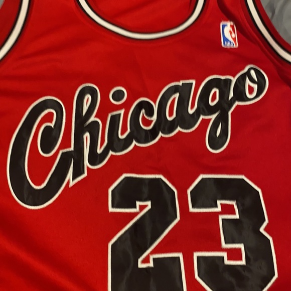 Michael Jordan Mitchell & Ness Hardwood Classic Jersey - Picture 3 of 4